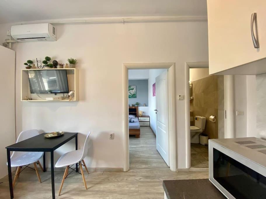 Grey Old Town Ultracentral Bucureşti Ngoại thất bức ảnh